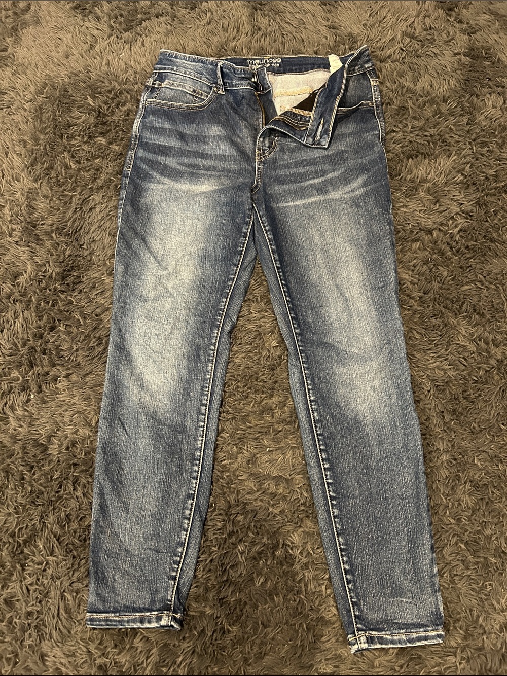 Maurices Women's Faded Blue Skinny Jeans